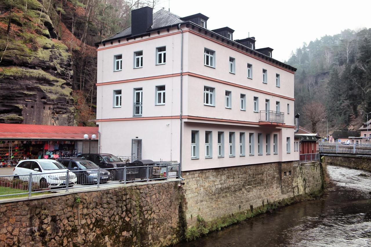 Hotel Kotva Грженско Екстер'єр фото