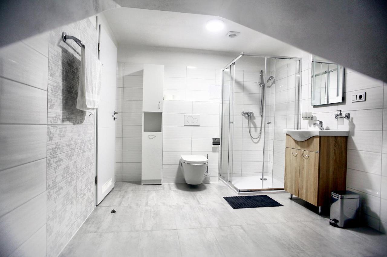 Hotel Kotva Грженско Екстер'єр фото