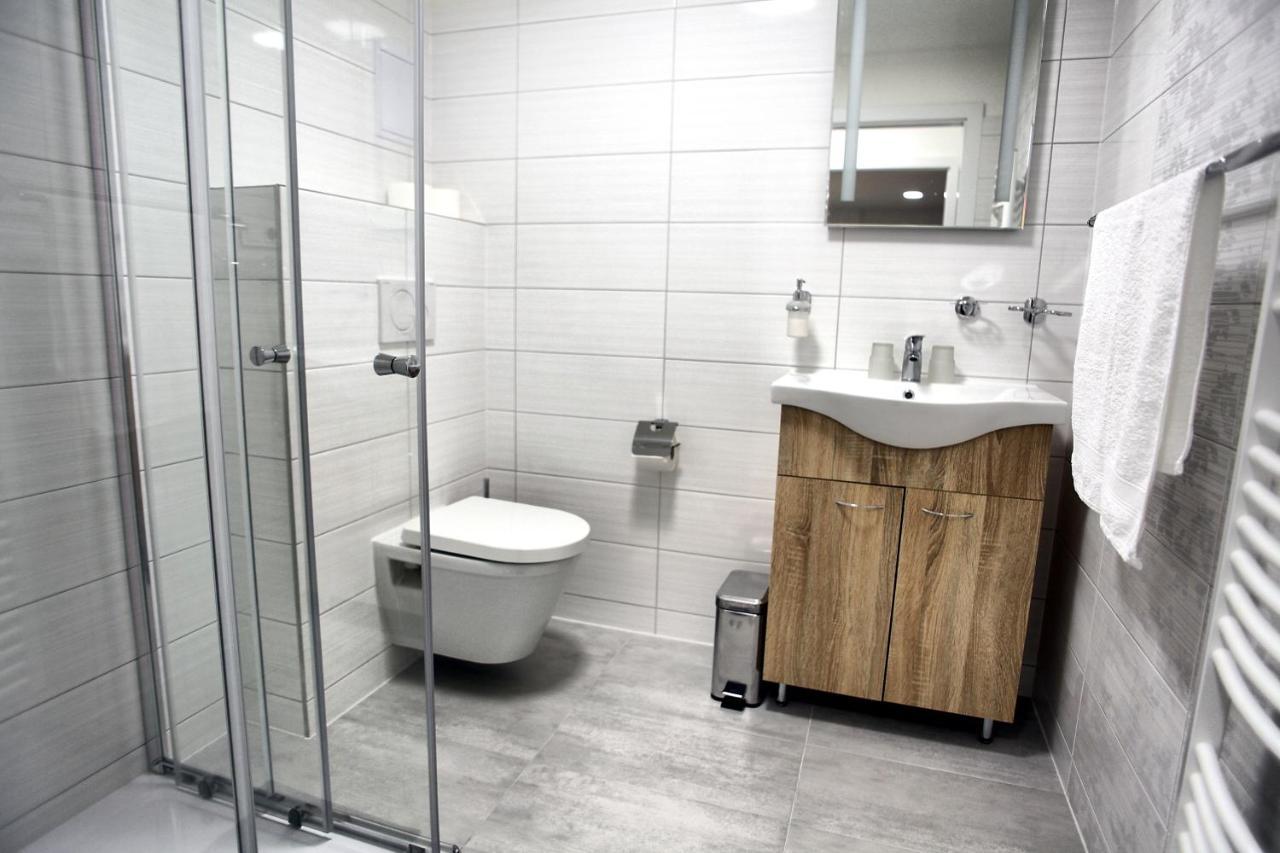 Hotel Kotva Грженско Екстер'єр фото